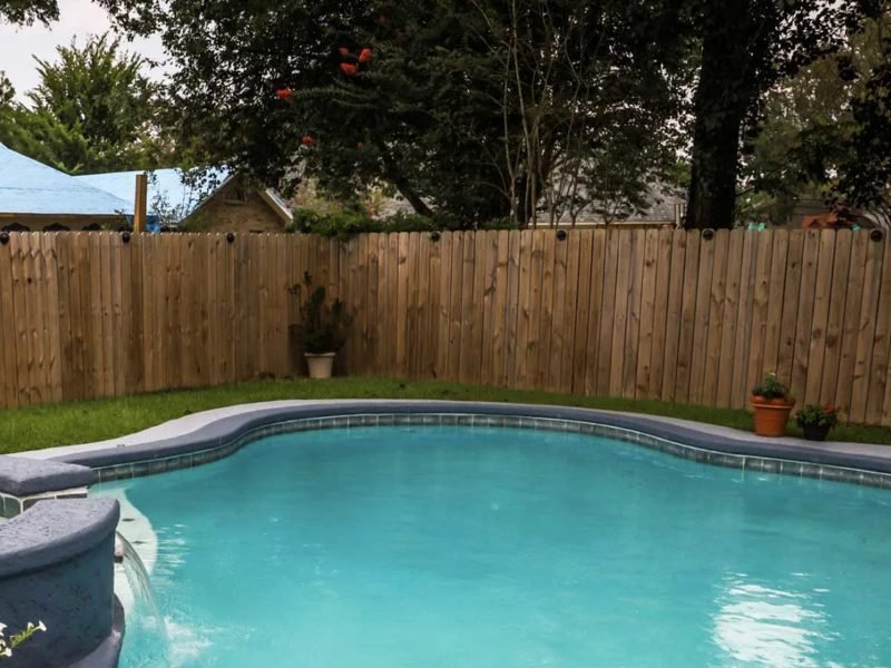 Rigid panel fence builder project in Geneva